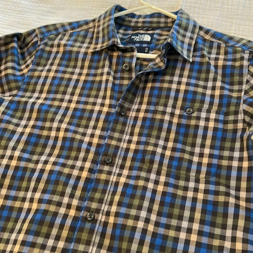 The north face men’s button down plaid shirt